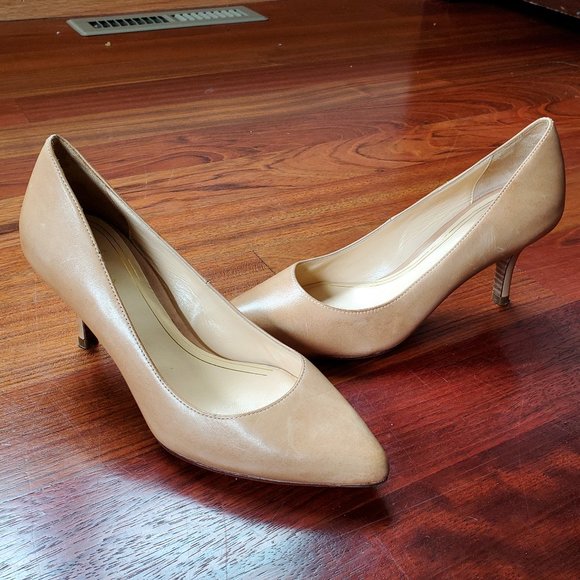 Cole Haan Beige Leather Heels Size 6B - Picture 14 of 16